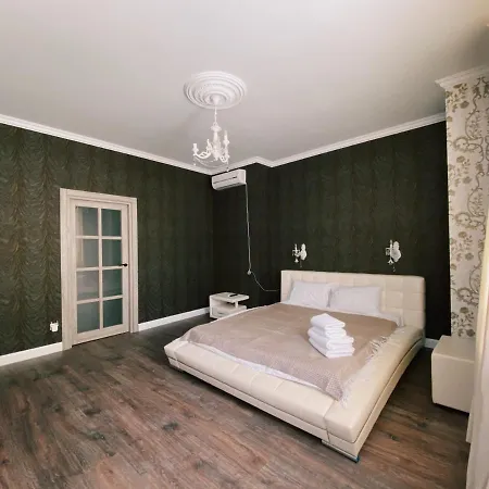 Arcadia Great 2-bedroom Апартаменти *