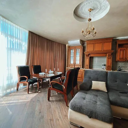 Апартаменти Arcadia Great 2-bedroom *