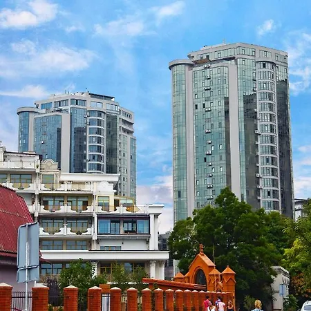 Arcadia Great 2-bedroom Апартаменти